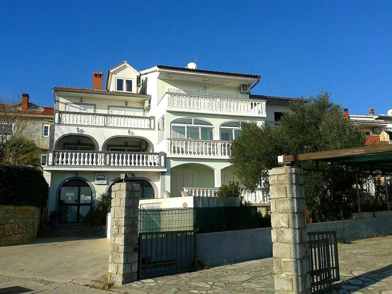 Apartmani Djurda Krk Town Exterior photo