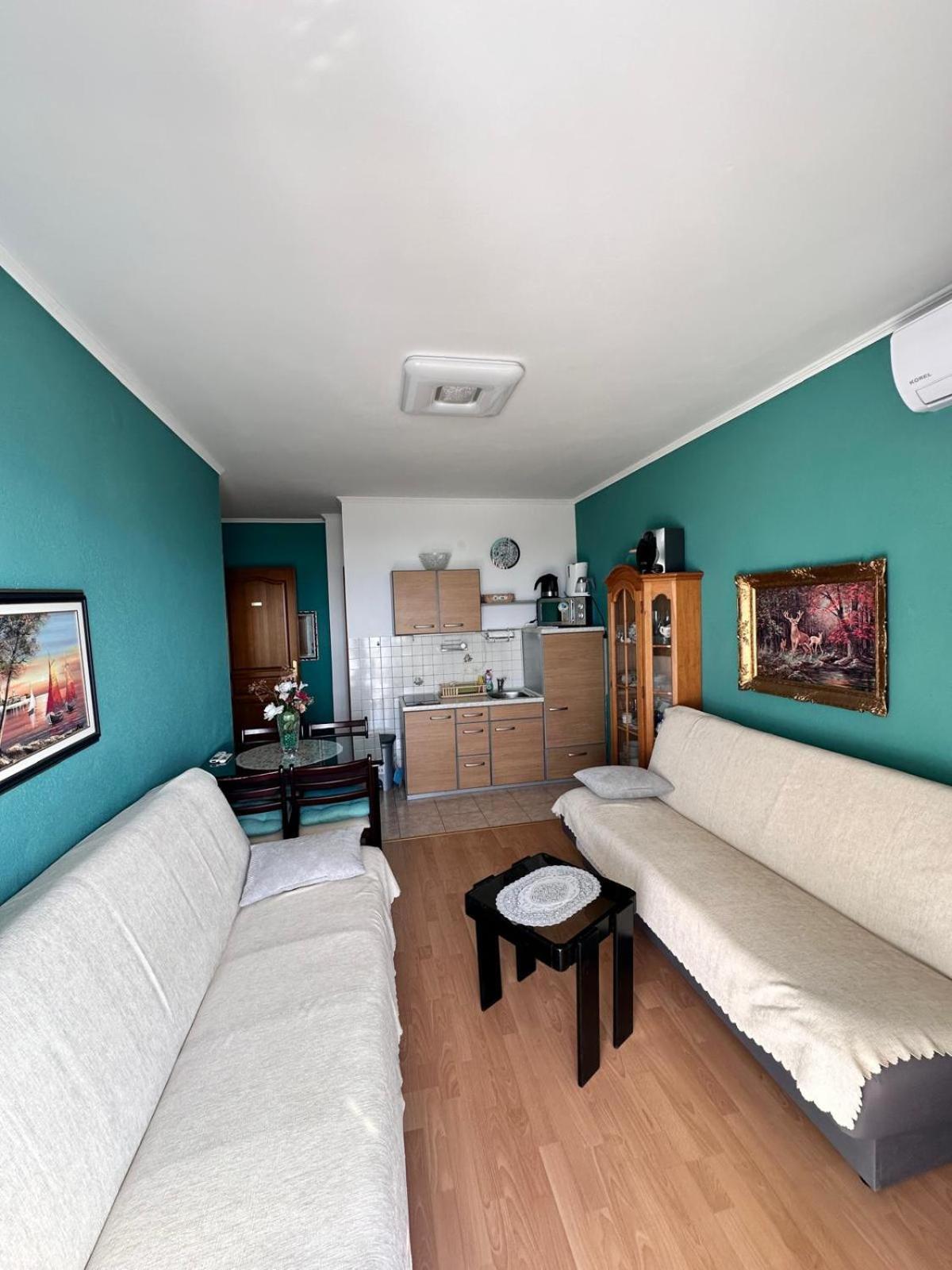 Apartmani Djurda Krk Town Exterior photo