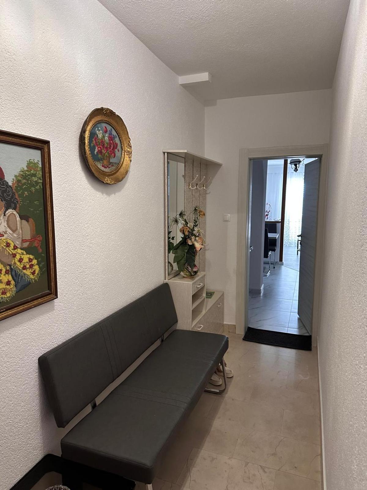 Apartmani Djurda Krk Town Exterior photo