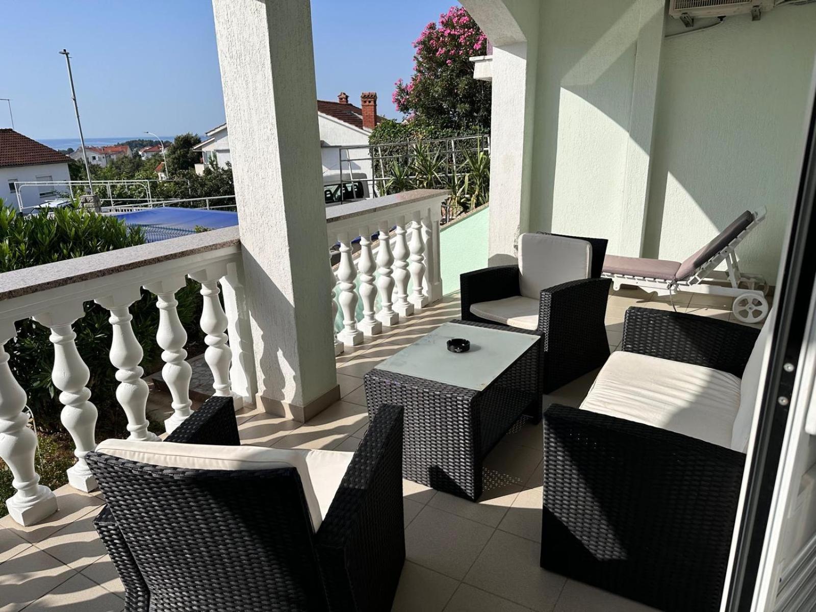 Apartmani Djurda Krk Town Exterior photo