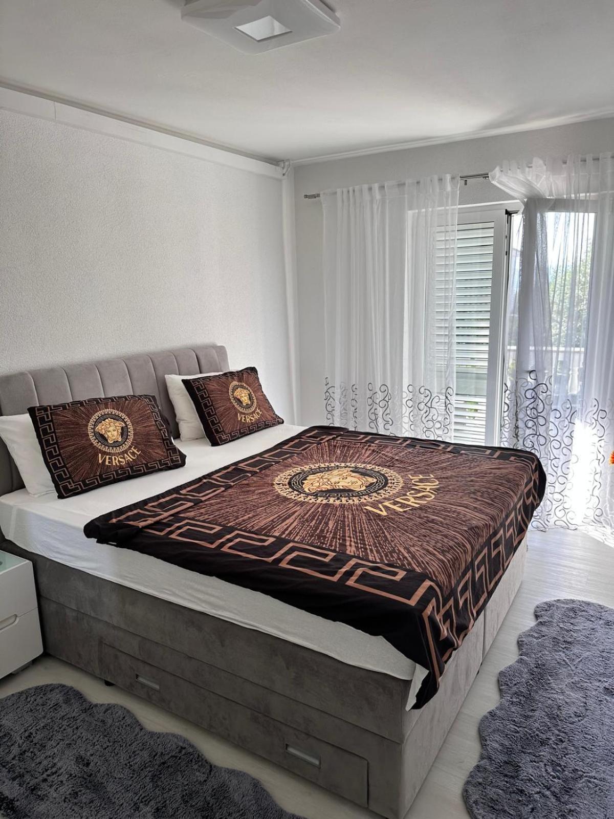 Apartmani Djurda Krk Town Exterior photo