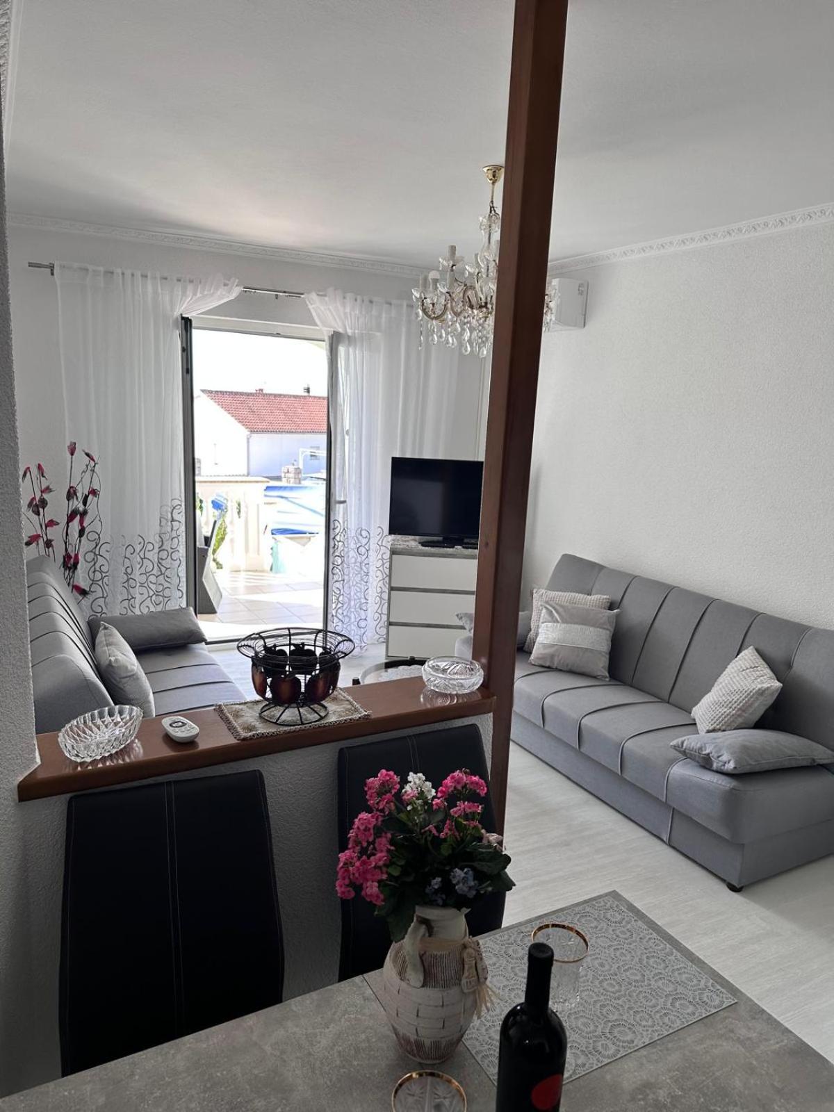 Apartmani Djurda Krk Town Exterior photo